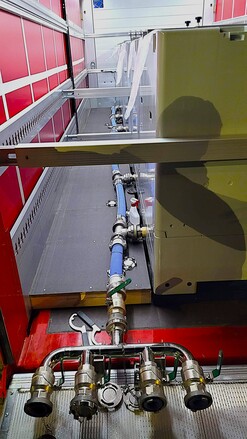 Trinkwasserversorgungsanlage mit Verteiler